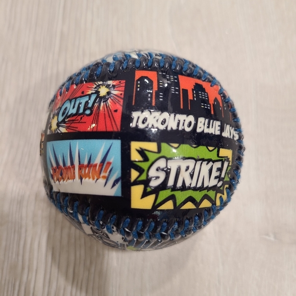 Limited Edition Rawlings Blue Jays Collector Ball - Picture 5 of 6
